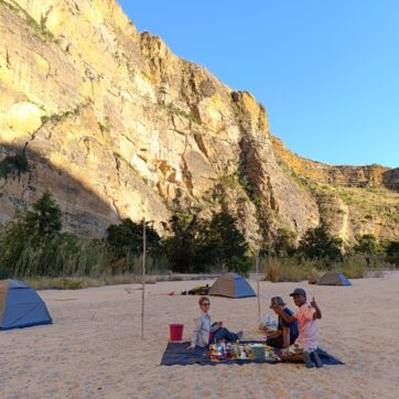 Makay Massif Adventure: 6-Day Loop Hike