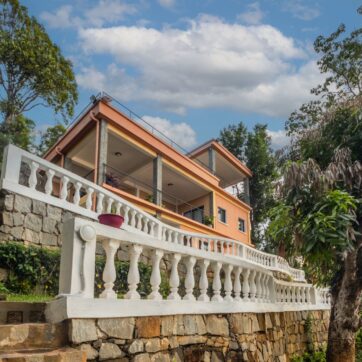Luxurious and Peaceful Stay on Île Sainte-Marie