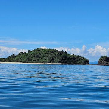 Nosy Be: Nosy Komba & Nosy Tany Kely Private Day Trip with Lunch