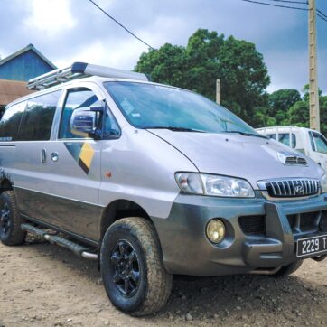 Private Transfer from Nosy Be to Diego-Suarez with Stops at Cacao Plantation and Tsingy Rouge