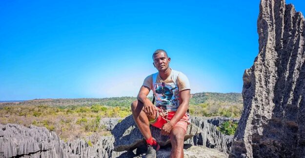 3-Day Tsingy de Bemaraha & Baobab Adventure